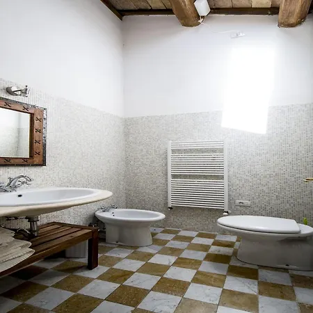 Enticing In With Swimming Pool Apartamento