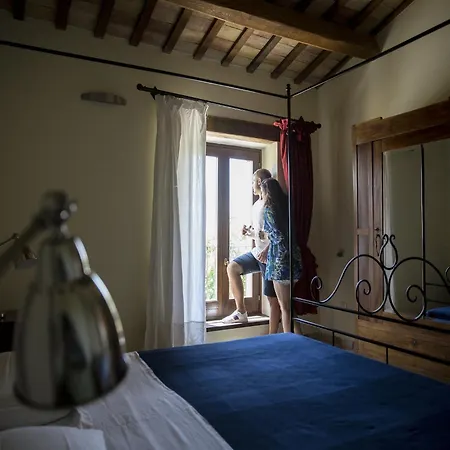 Enticing In With Swimming Pool Ascoli Piceno