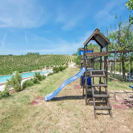 Enticing In With Swimming Pool Apartamento Ascoli Piceno