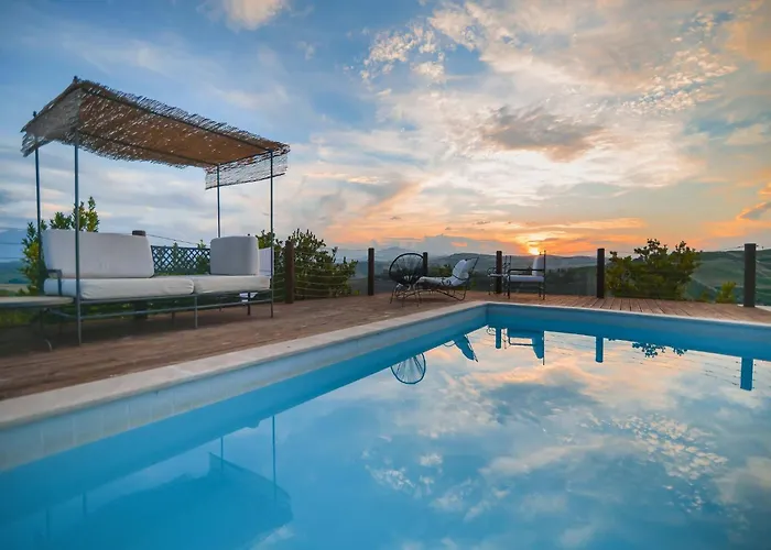 Enticing In With Swimming Pool Apartment *