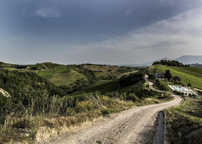 Enticing In With Swimming Pool Apartment *